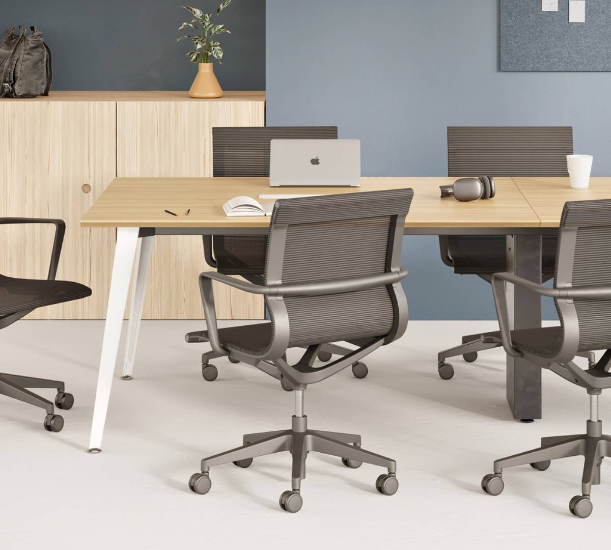 How to Pick the Best Conference Room Chairs